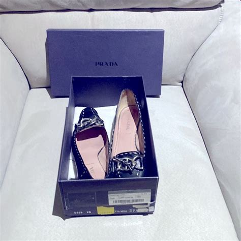 Prada Capretto Piquer Leather Pumps 